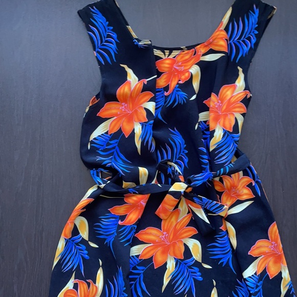 Flower Print Dress. - Picture 2 of 3